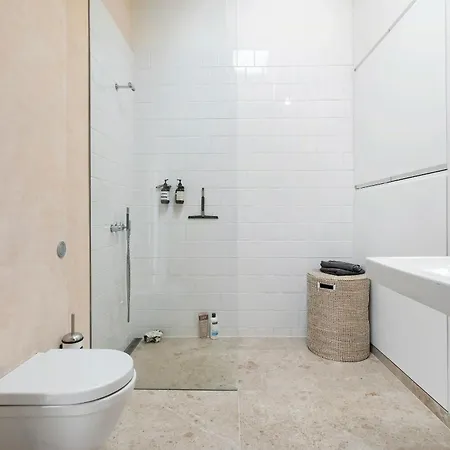 Tatil Evi Designer House With Outdoor Bath On Odden